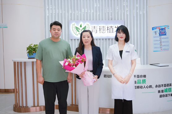 青穗植毛を訪問し、植毛技術の交流を深化(图3)